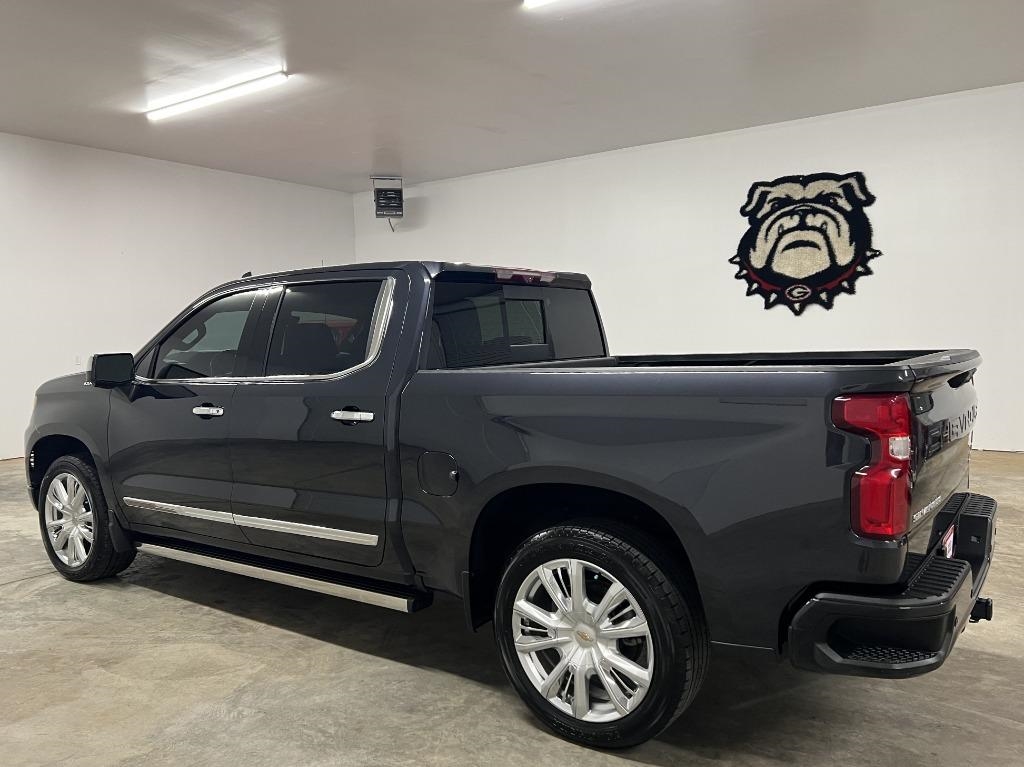 Chevrolet Silverado 1500 High Country Crew Cab 4WD 2022