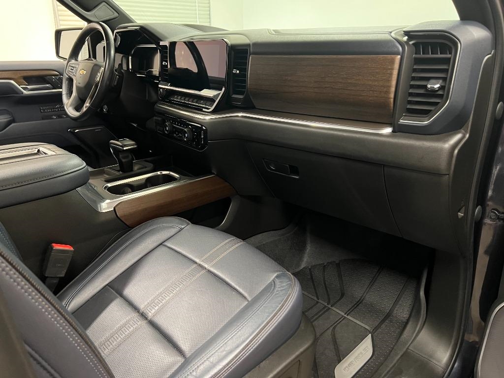 Chevrolet Silverado 1500 High Country Crew Cab 4WD 2022