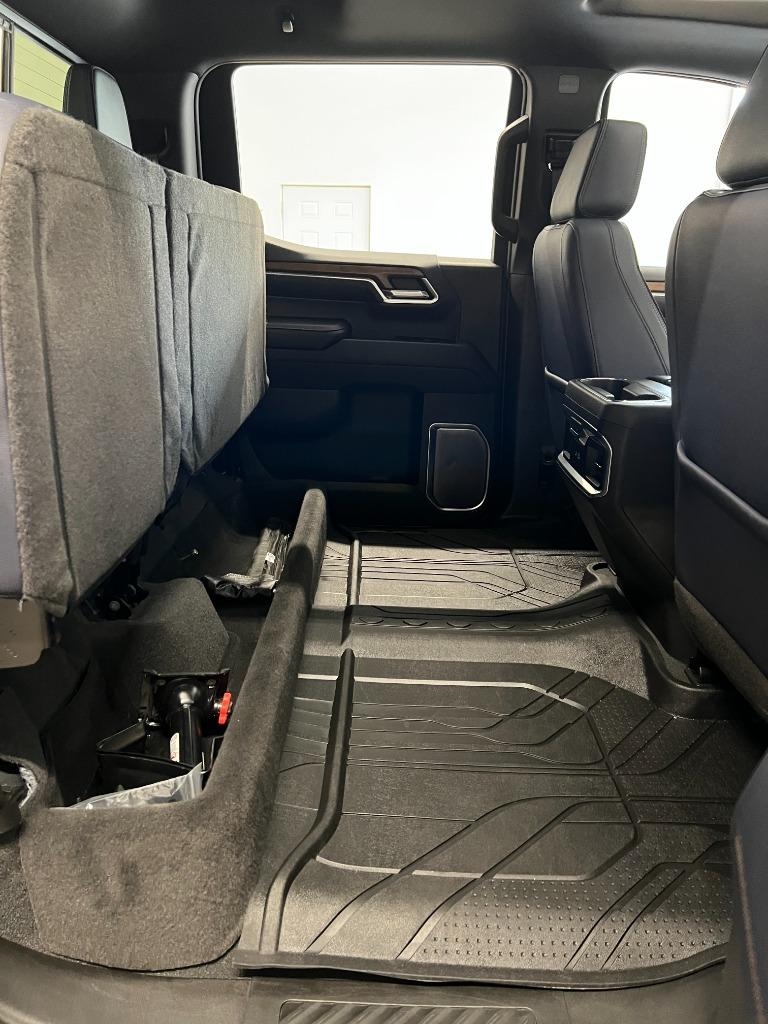 Chevrolet Silverado 1500 High Country Crew Cab 4WD 2022