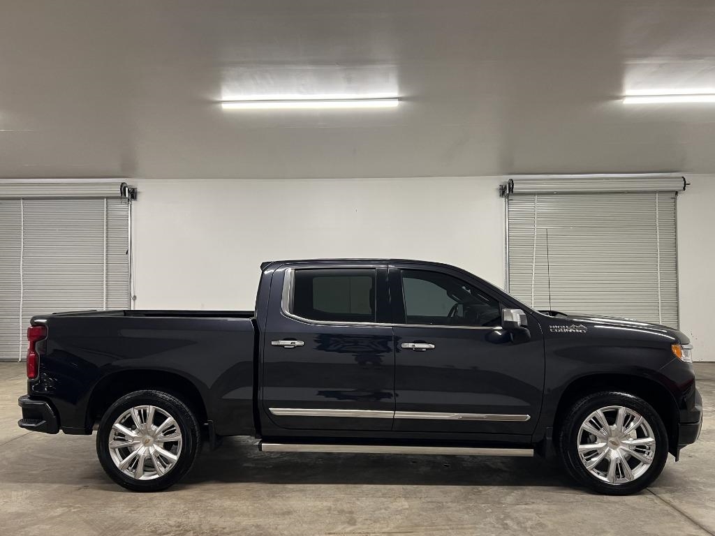 Chevrolet Silverado 1500 High Country Crew Cab 4WD 2022