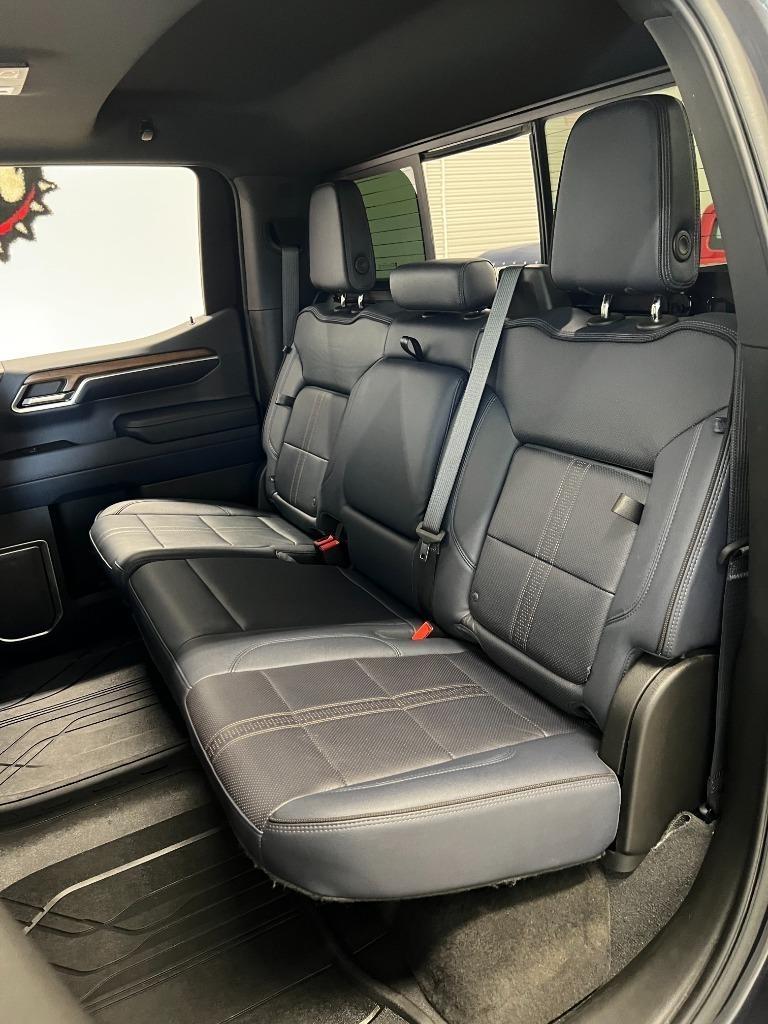 Chevrolet Silverado 1500 High Country Crew Cab 4WD 2022