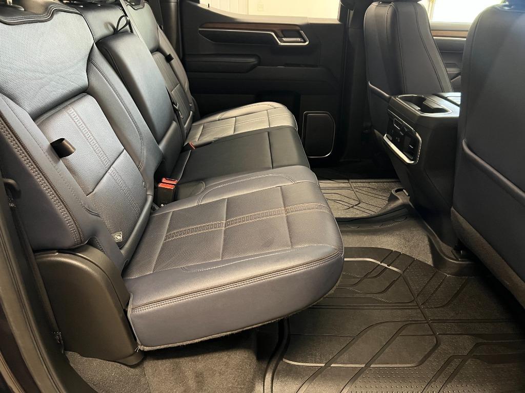 Chevrolet Silverado 1500 High Country Crew Cab 4WD 2022