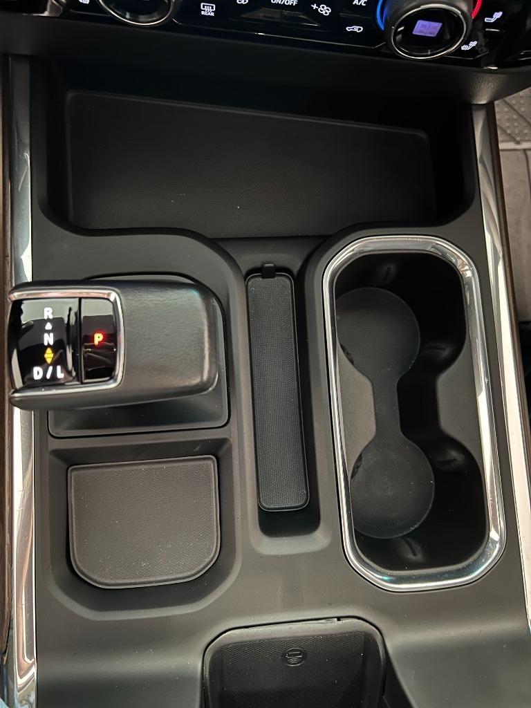 Chevrolet Silverado 1500 High Country Crew Cab 4WD 2022