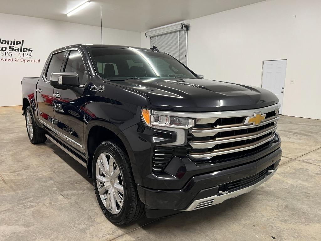 Chevrolet Silverado 1500 High Country Crew Cab 4WD 2022