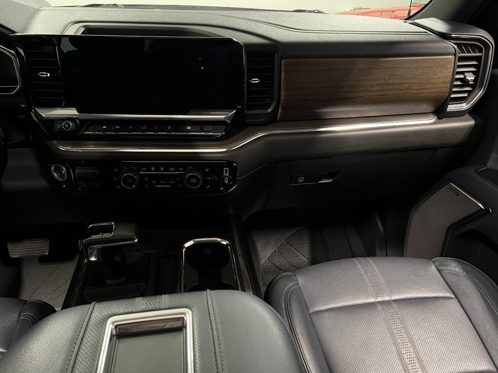 Chevrolet Silverado 1500 High Country Crew Cab 4WD 2022