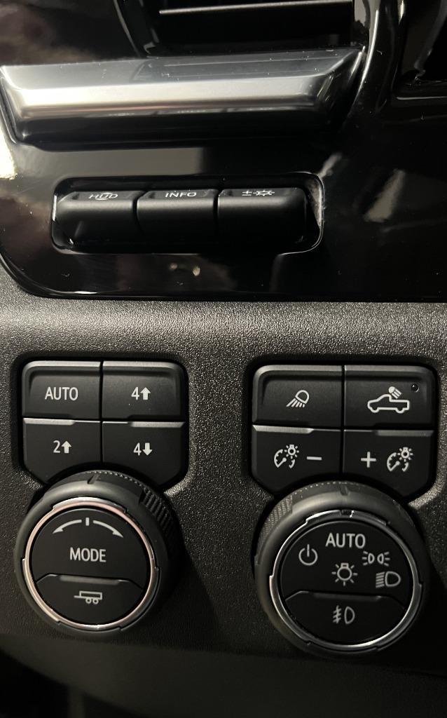 Chevrolet Silverado 1500 High Country Crew Cab 4WD 2022