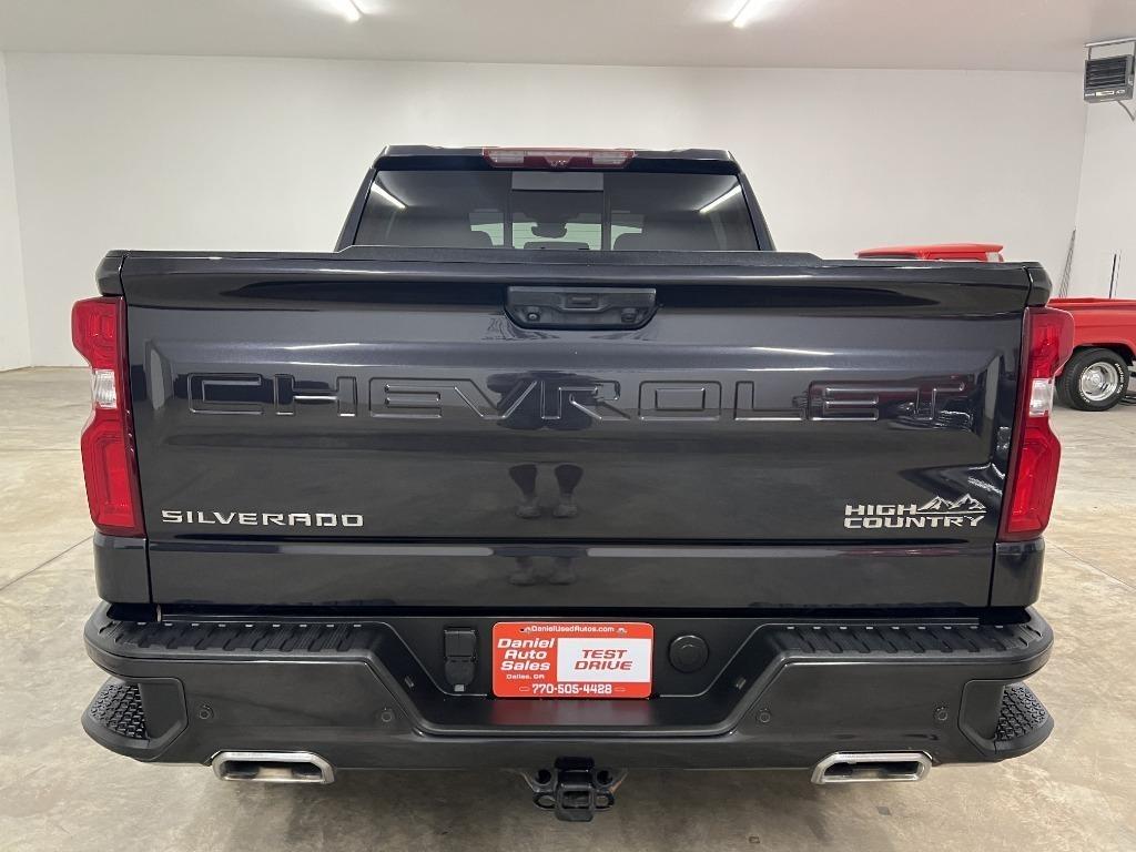 Chevrolet Silverado 1500 High Country Crew Cab 4WD 2022