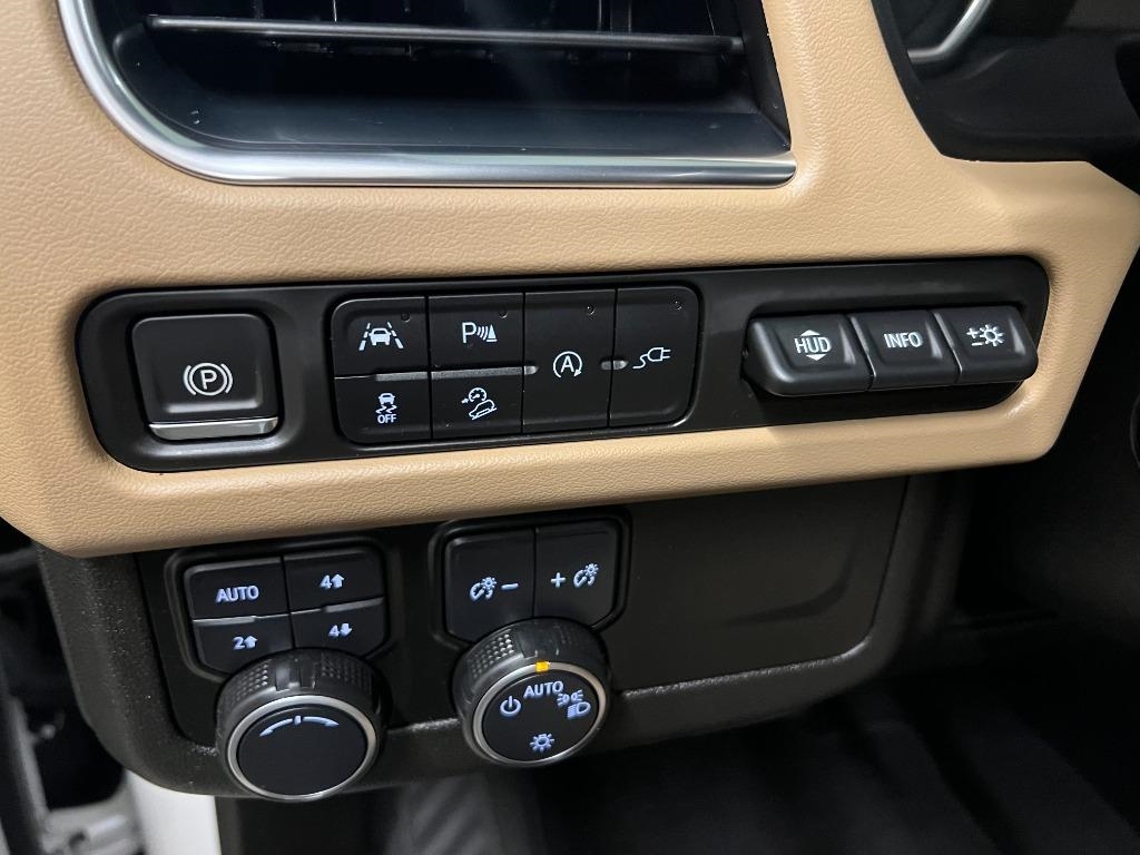 Chevrolet Suburban Premier 4WD 2021