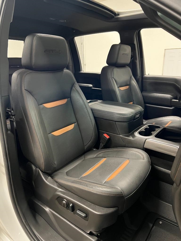 GMC Sierra 2500HD AT4 Crew Cab 4WD 2023