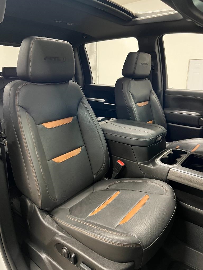 GMC Sierra 2500HD AT4 Crew Cab 4WD 2023