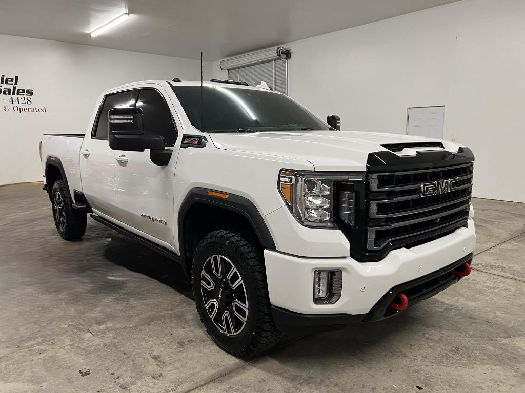 GMC Sierra 2500HD AT4 Crew Cab 4WD 2023