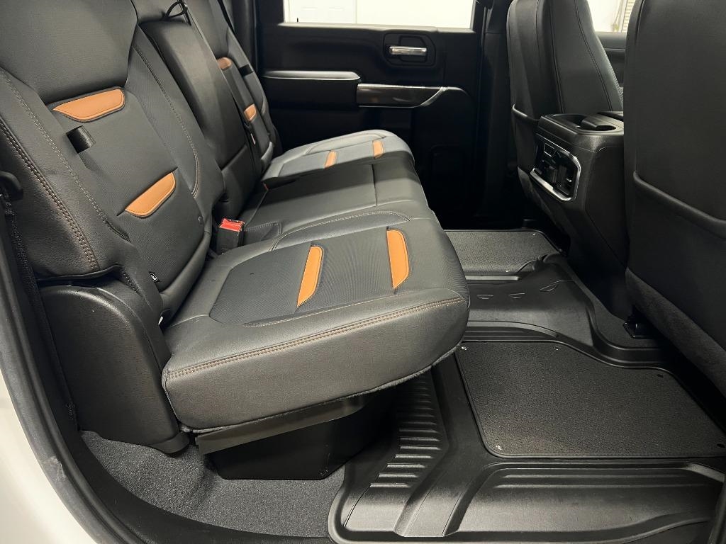 GMC Sierra 2500HD AT4 Crew Cab 4WD 2023