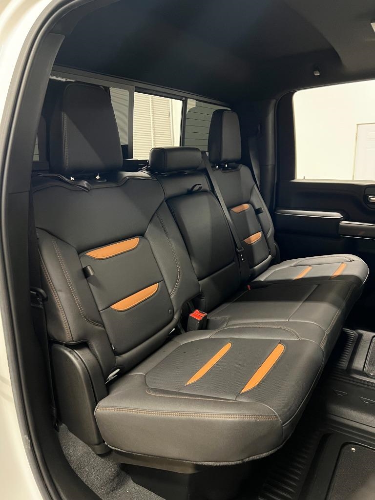 GMC Sierra 2500HD AT4 Crew Cab 4WD 2023