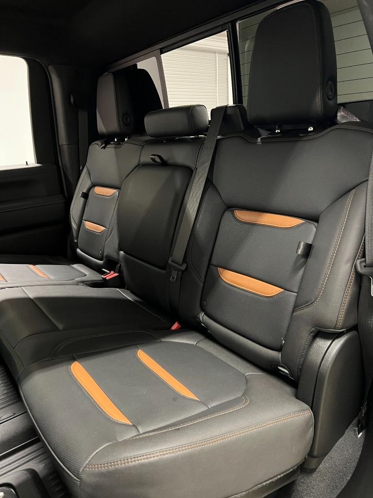 GMC Sierra 2500HD AT4 Crew Cab 4WD 2023