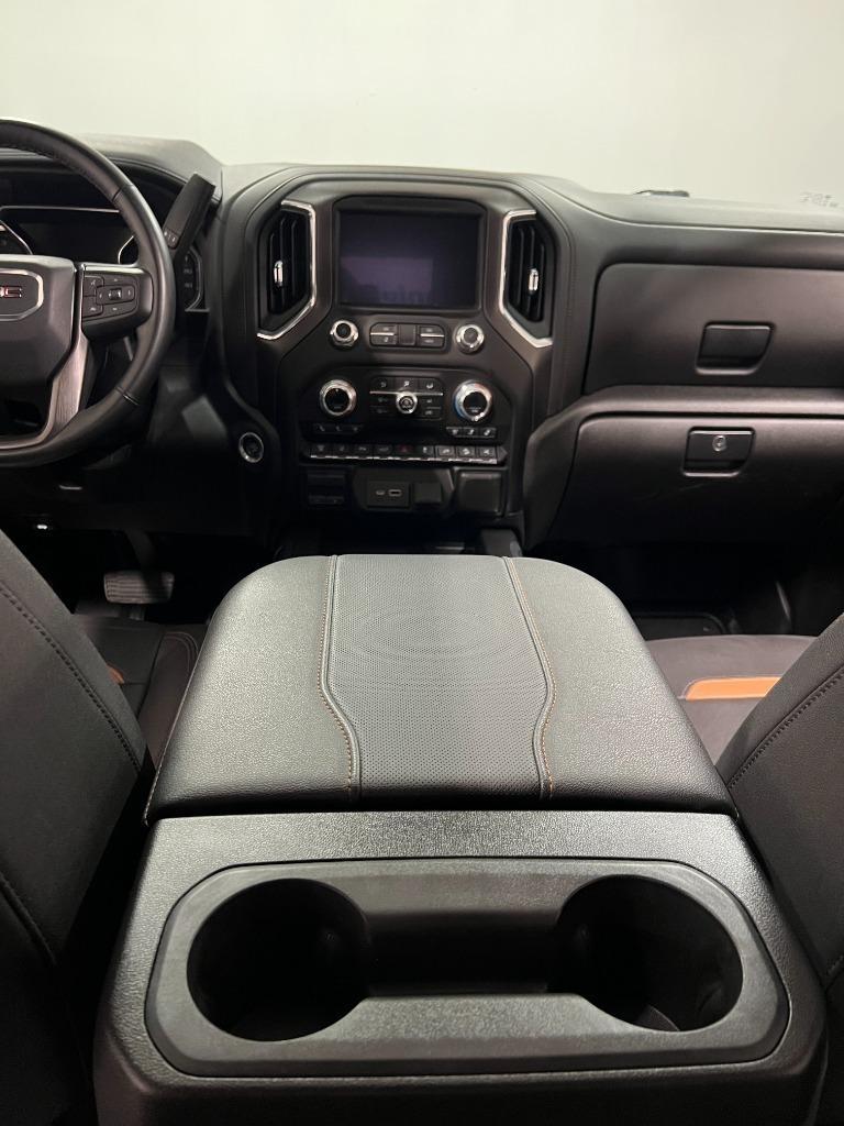 GMC Sierra 2500HD AT4 Crew Cab 4WD 2023