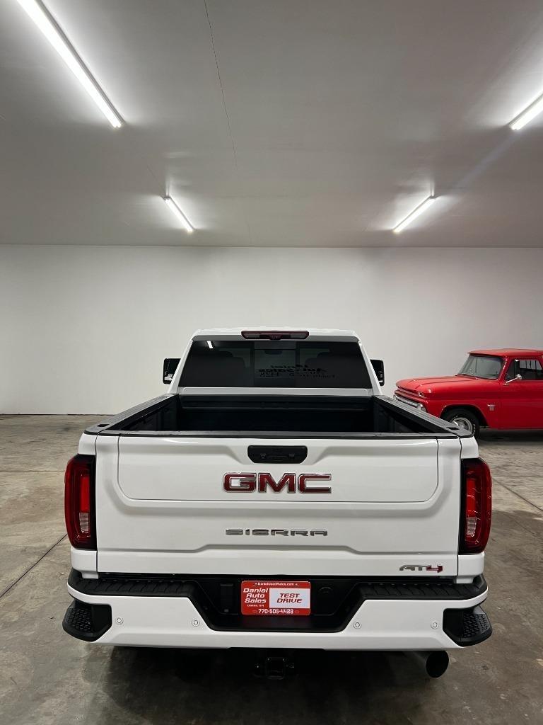GMC Sierra 2500HD AT4 Crew Cab 4WD 2023
