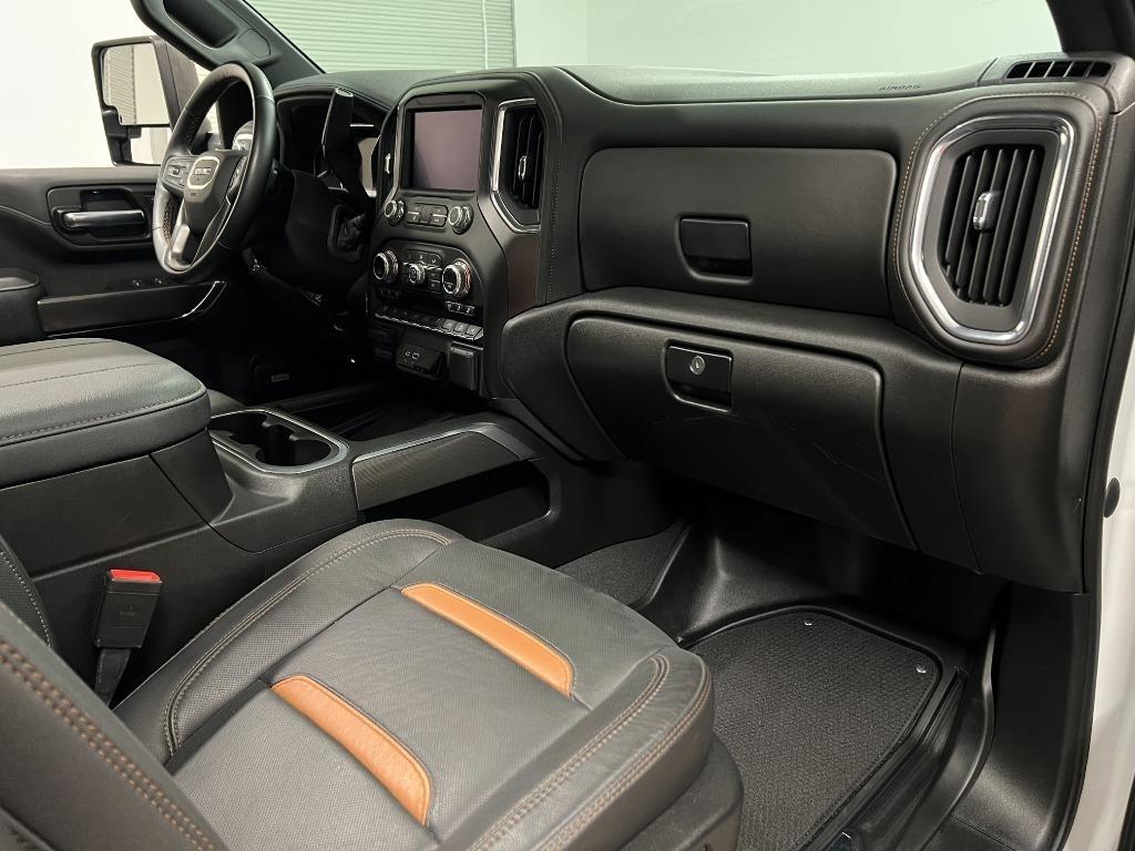 GMC Sierra 2500HD AT4 Crew Cab 4WD 2023