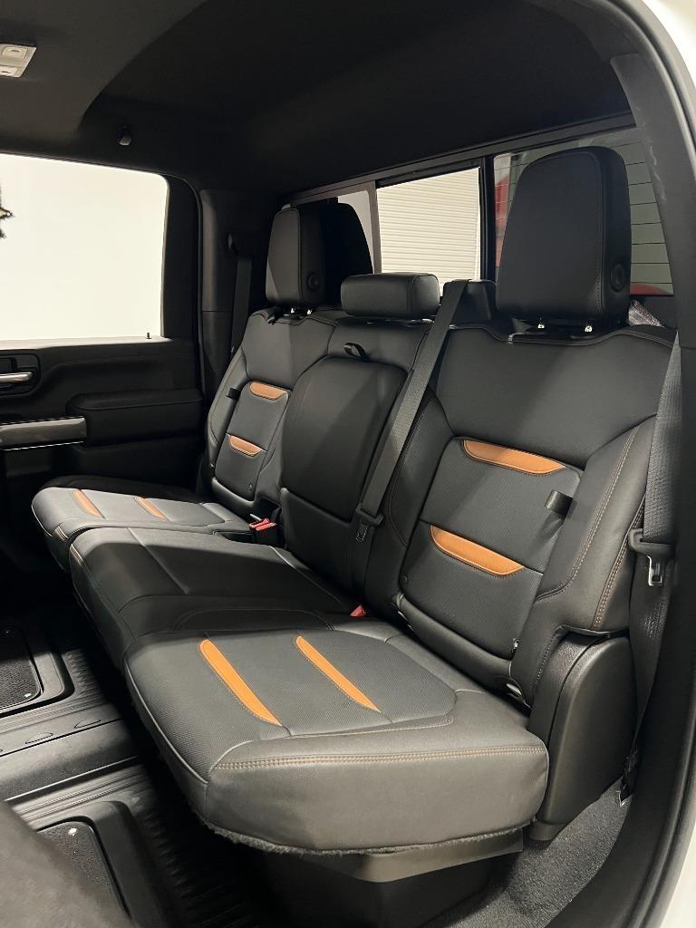 GMC Sierra 2500HD AT4 Crew Cab 4WD 2023