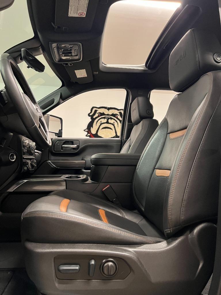 GMC Sierra 2500HD AT4 Crew Cab 4WD 2023