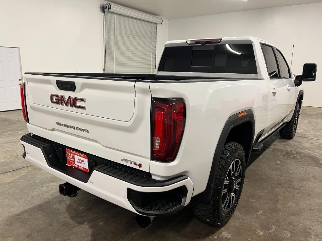 GMC Sierra 2500HD AT4 Crew Cab 4WD 2023