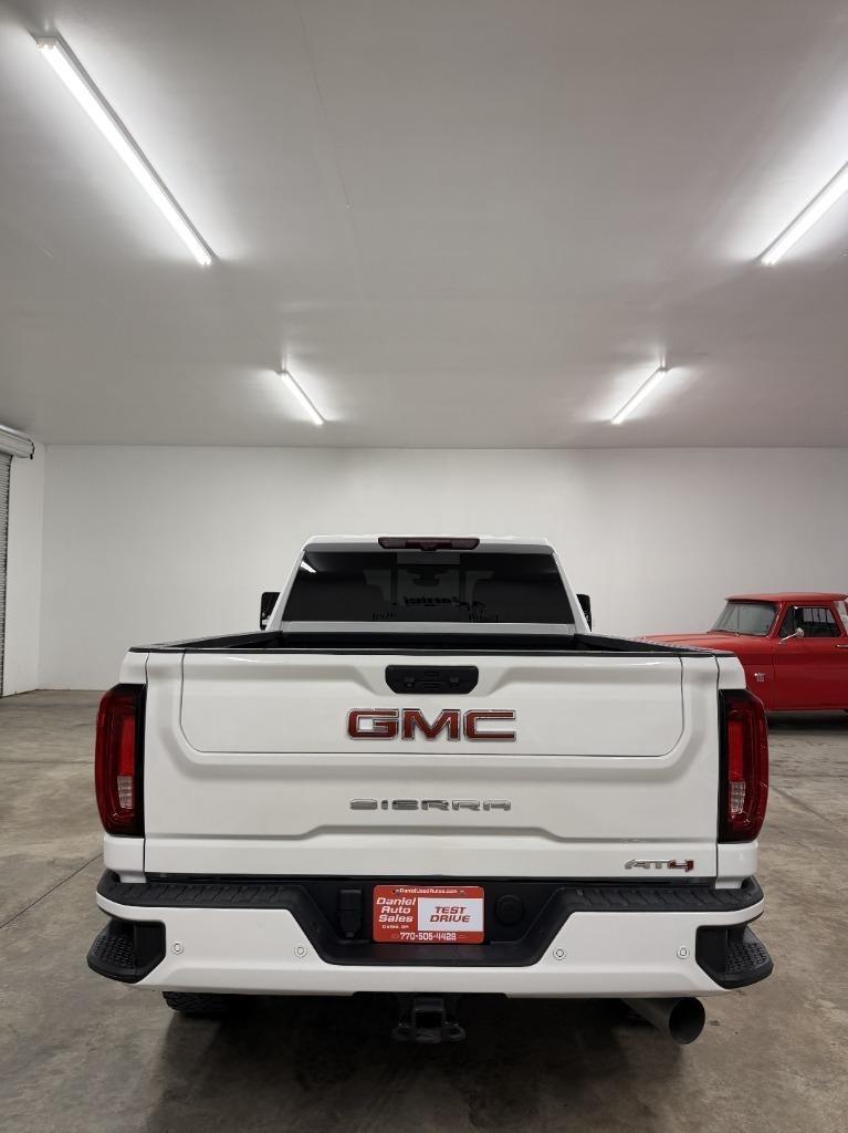 GMC Sierra 2500HD AT4 Crew Cab 4WD 2023