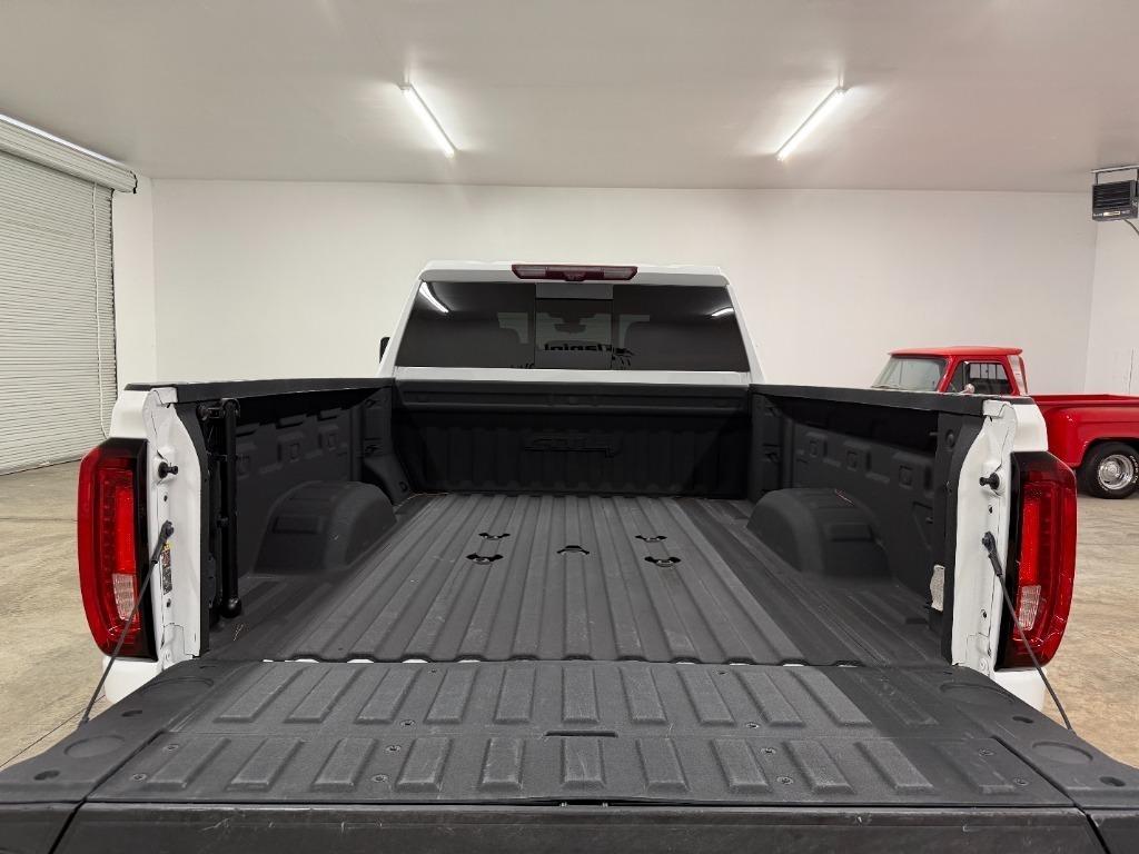 GMC Sierra 2500HD AT4 Crew Cab 4WD 2023