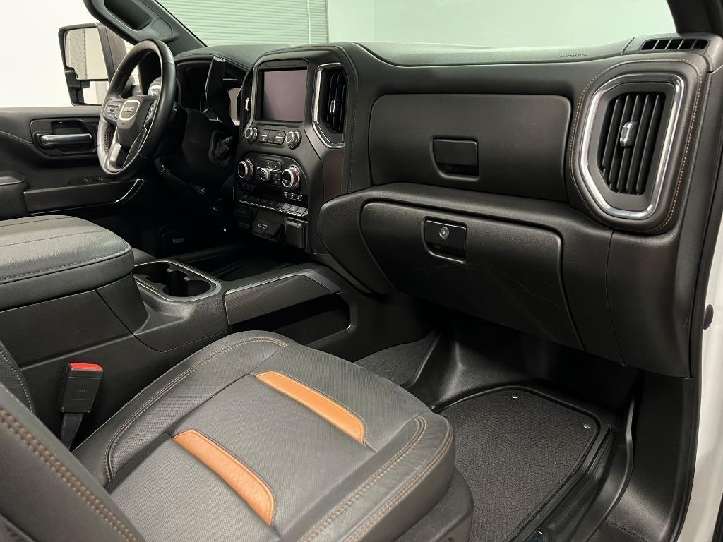 GMC Sierra 2500HD AT4 Crew Cab 4WD 2023