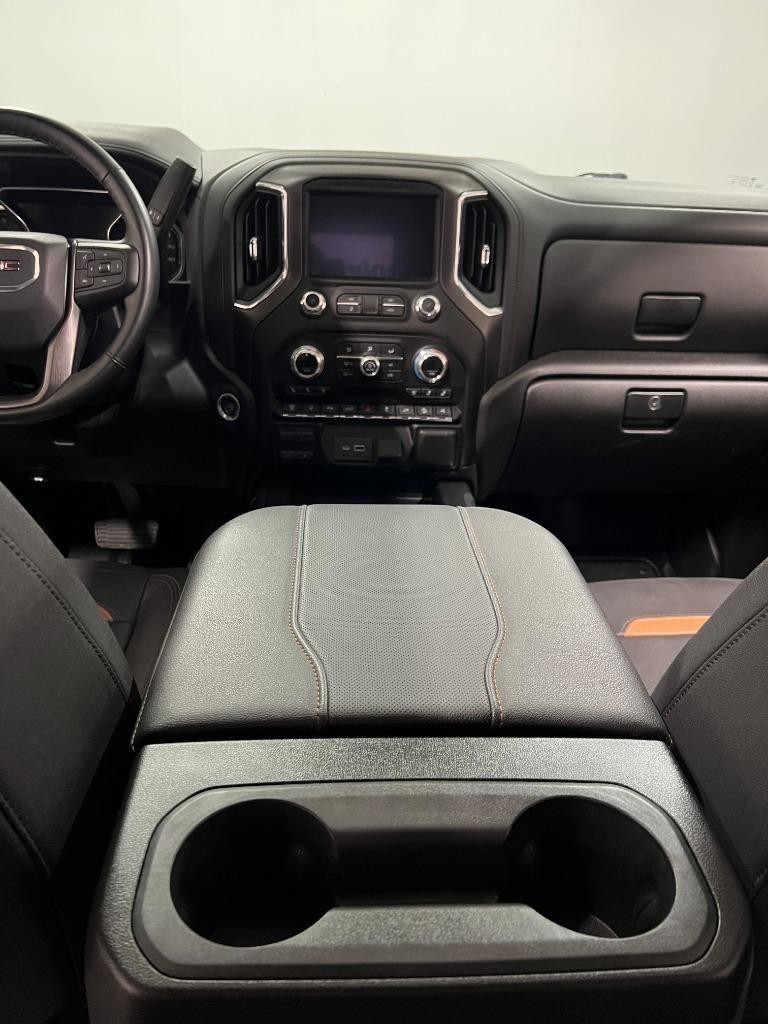 GMC Sierra 2500HD AT4 Crew Cab 4WD 2023