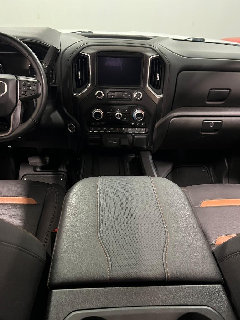 GMC Sierra 2500HD AT4 Crew Cab 4WD 2023