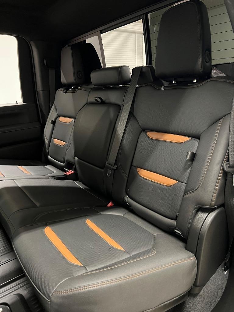 GMC Sierra 2500HD AT4 Crew Cab 4WD 2023