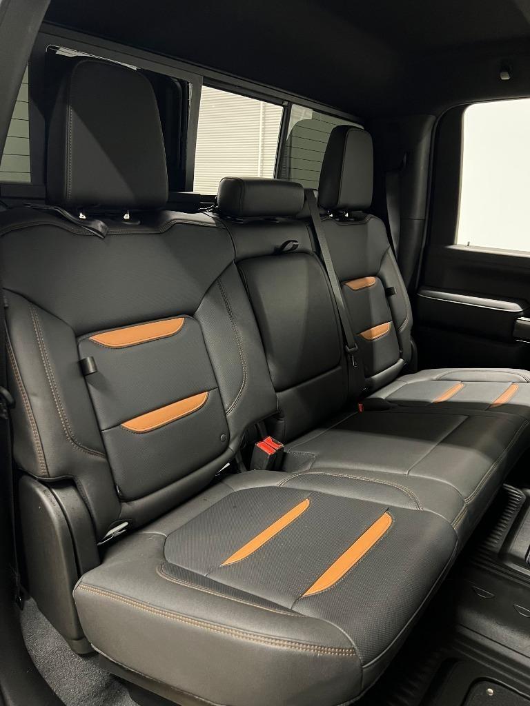 GMC Sierra 2500HD AT4 Crew Cab 4WD 2023