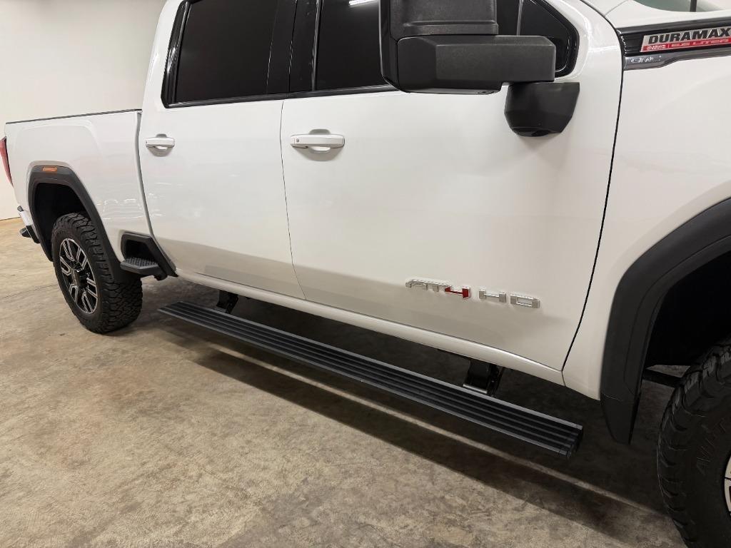 GMC Sierra 2500HD AT4 Crew Cab 4WD 2023