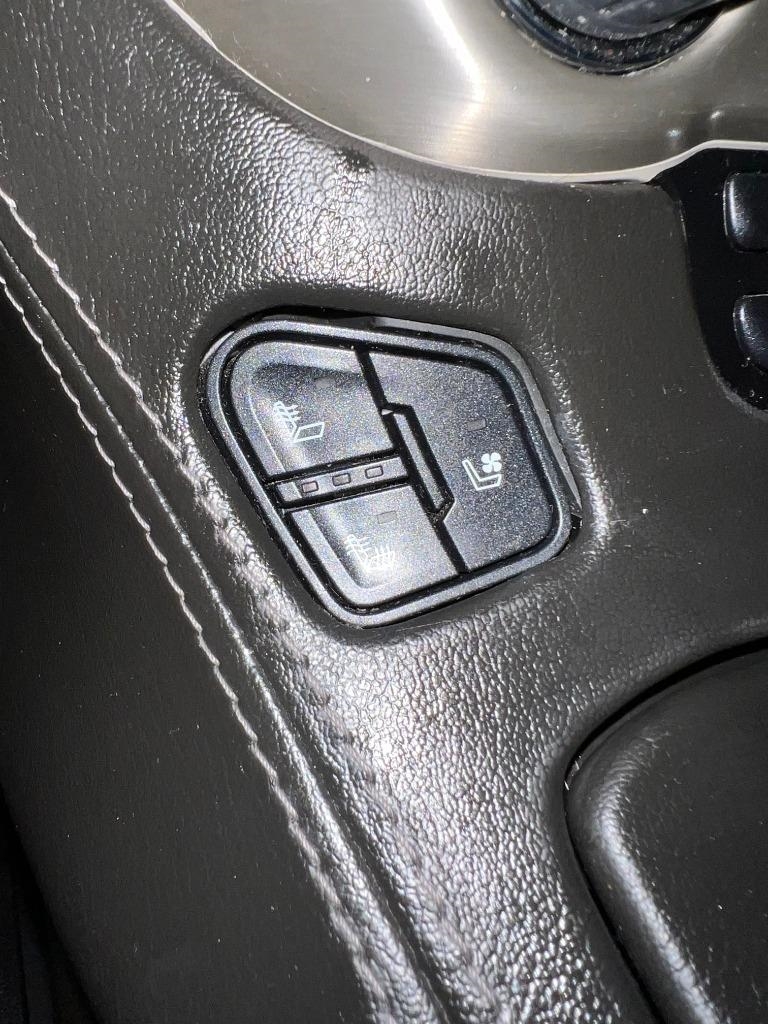 GMC Yukon XL Denali 2WD 2020