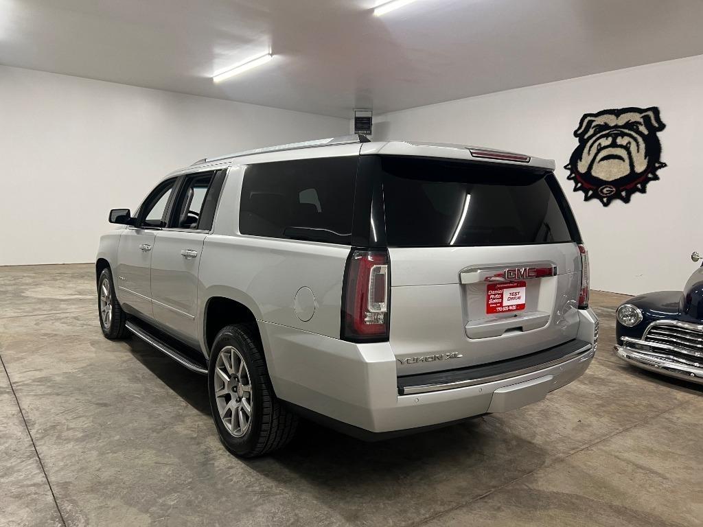 GMC Yukon XL Denali 2WD 2020