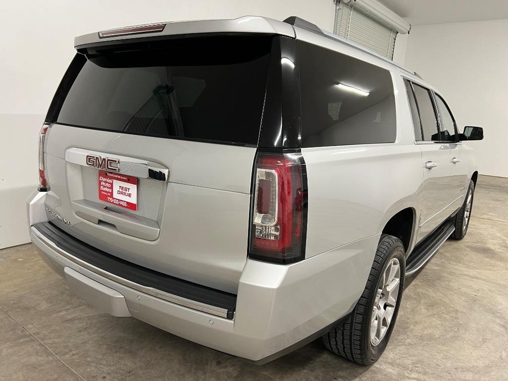 GMC Yukon XL Denali 2WD 2020
