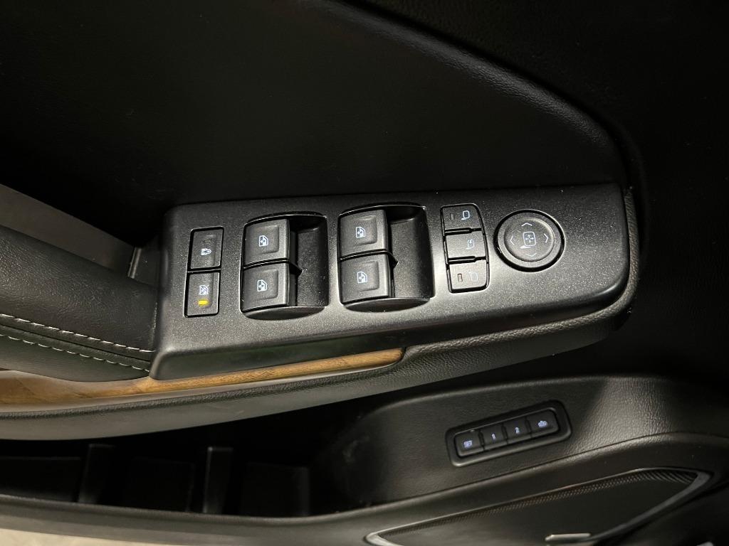 GMC Yukon XL Denali 2WD 2020