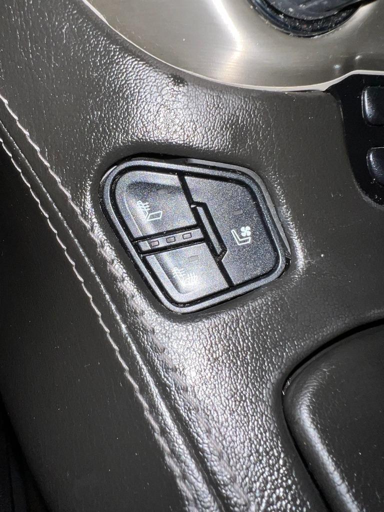 GMC Yukon XL Denali 2WD 2020