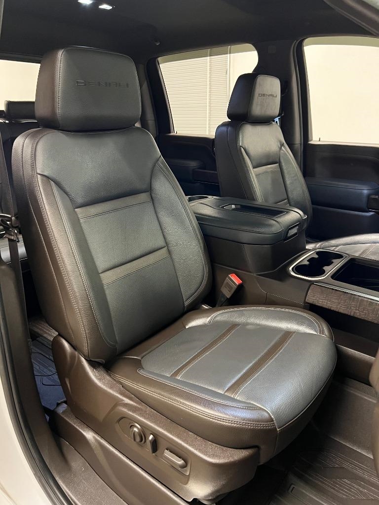 GMC Sierra 2500HD Denali Crew Cab 4WD SB 2022