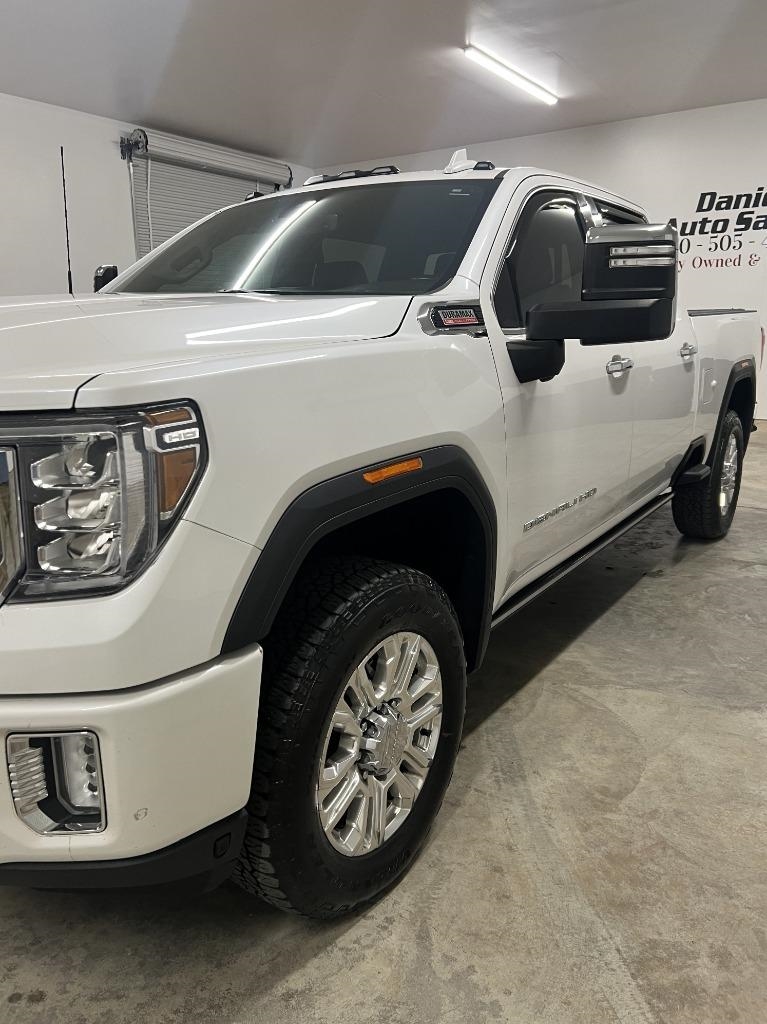 GMC Sierra 2500HD Denali Crew Cab 4WD SB 2022