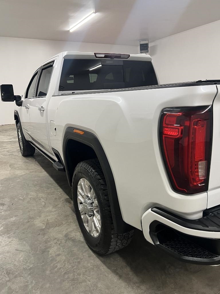 GMC Sierra 2500HD Denali Crew Cab 4WD SB 2022