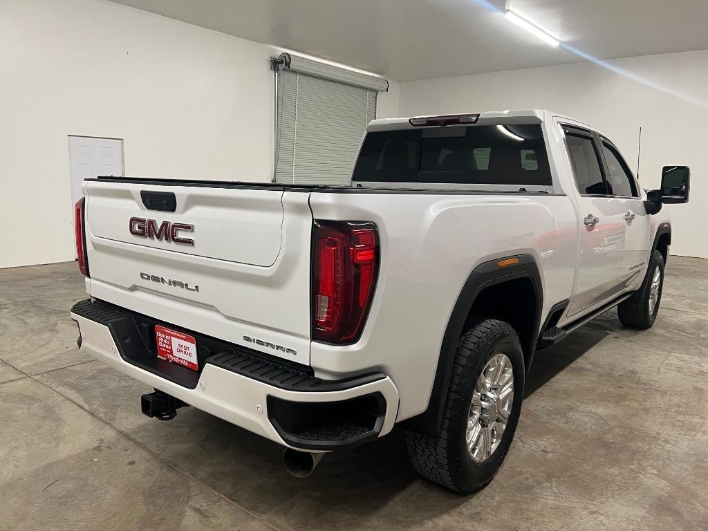 GMC Sierra 2500HD Denali Crew Cab 4WD SB 2022