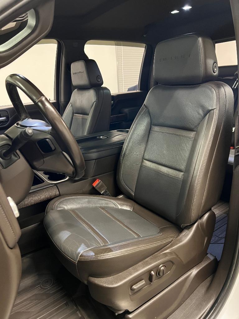 GMC Sierra 2500HD Denali Crew Cab 4WD SB 2022