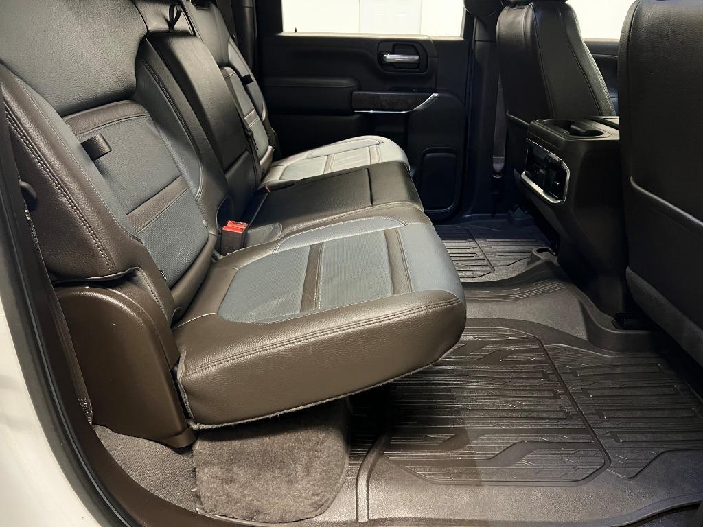 GMC Sierra 2500HD Denali Crew Cab 4WD SB 2022