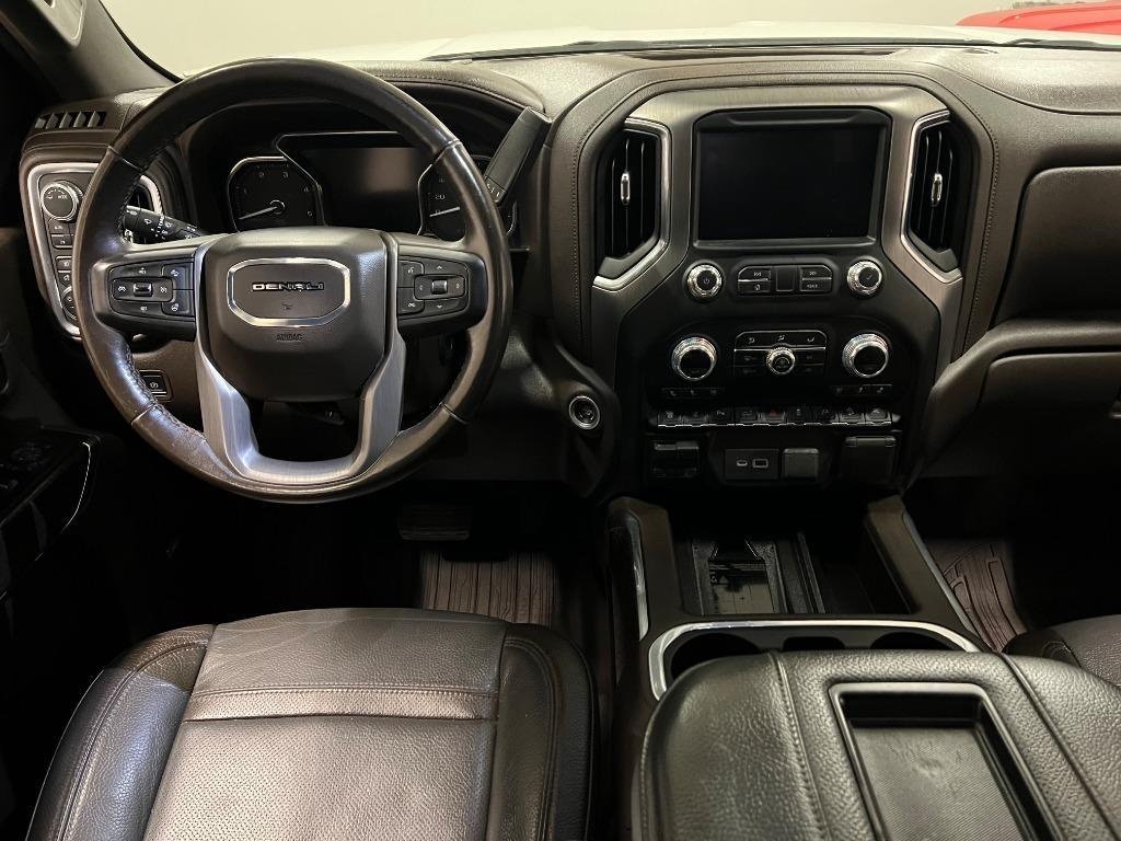 GMC Sierra 2500HD Denali Crew Cab 4WD SB 2022