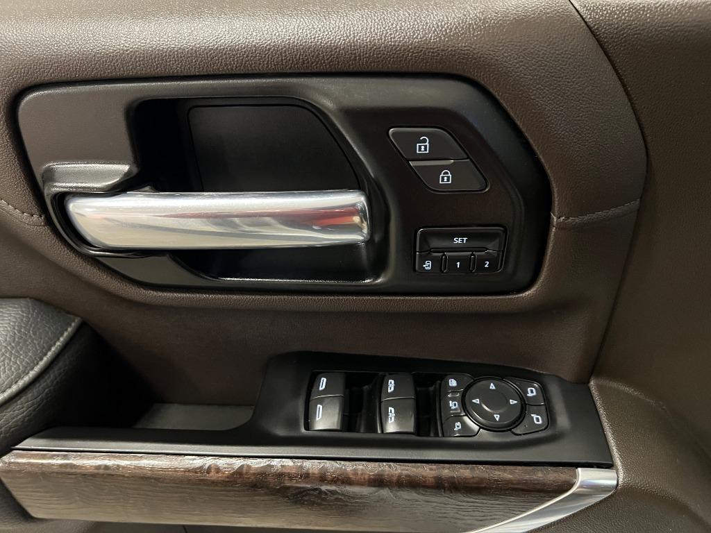 GMC Sierra 2500HD Denali Crew Cab 4WD SB 2022