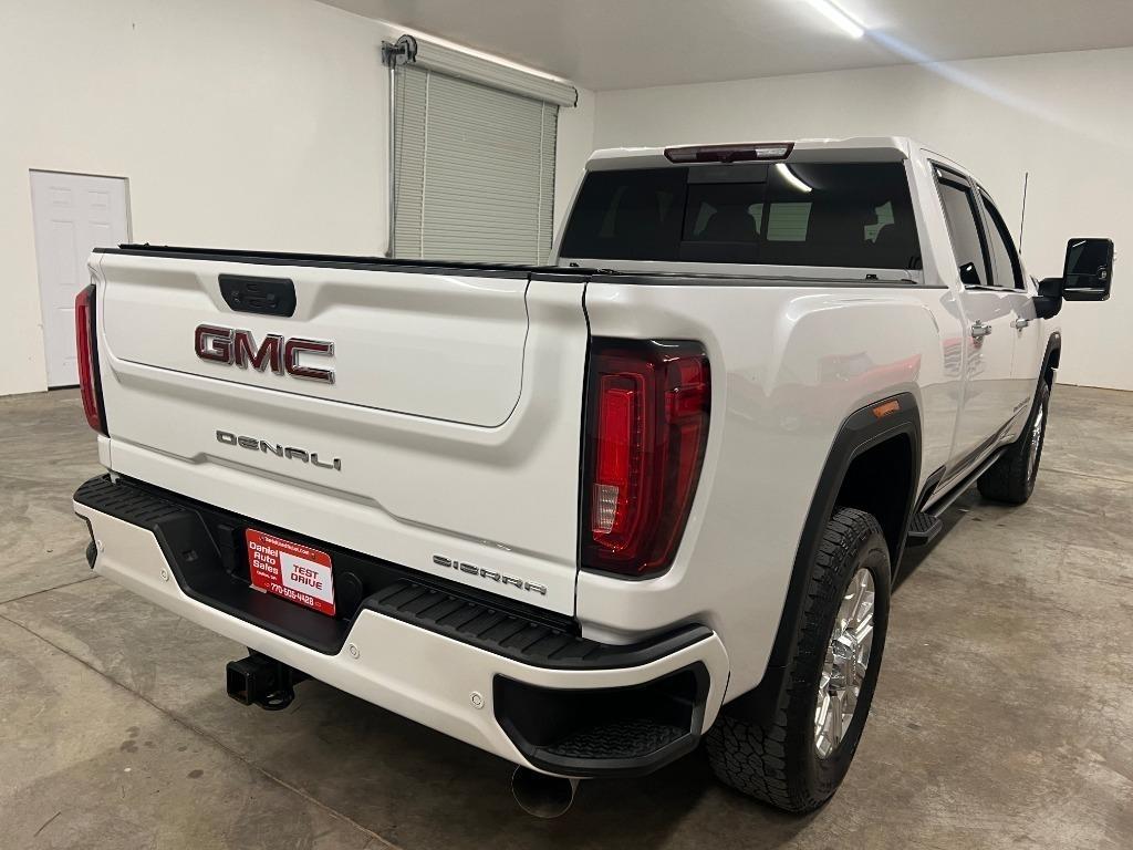GMC Sierra 2500HD Denali Crew Cab 4WD SB 2022