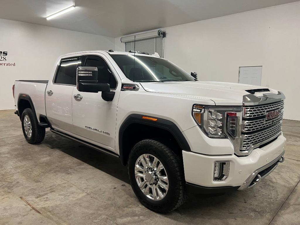 GMC Sierra 2500HD Denali Crew Cab 4WD SB 2022