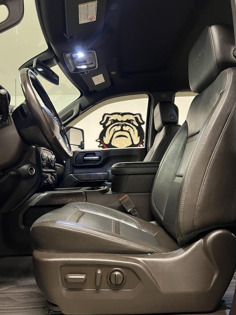 GMC Sierra 2500HD Denali Crew Cab 4WD SB 2022