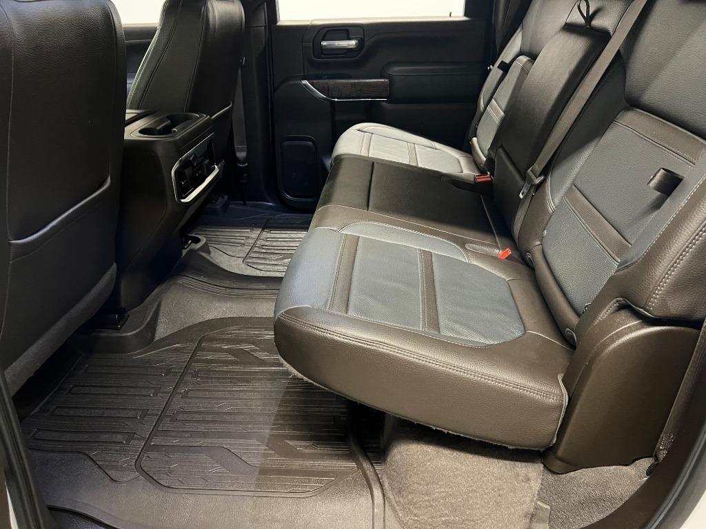 GMC Sierra 2500HD Denali Crew Cab 4WD SB 2022