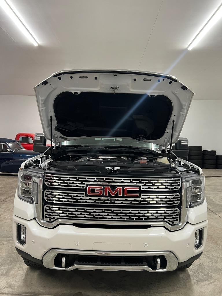 GMC Sierra 2500HD Denali Crew Cab 4WD SB 2022